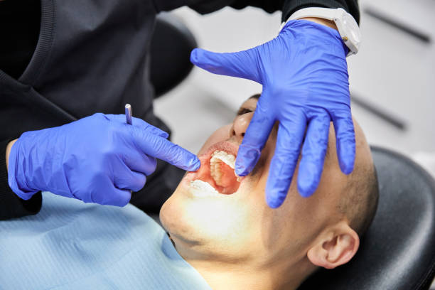 Best Cracked Tooth Emergency Dentist  in Port Washington, WI